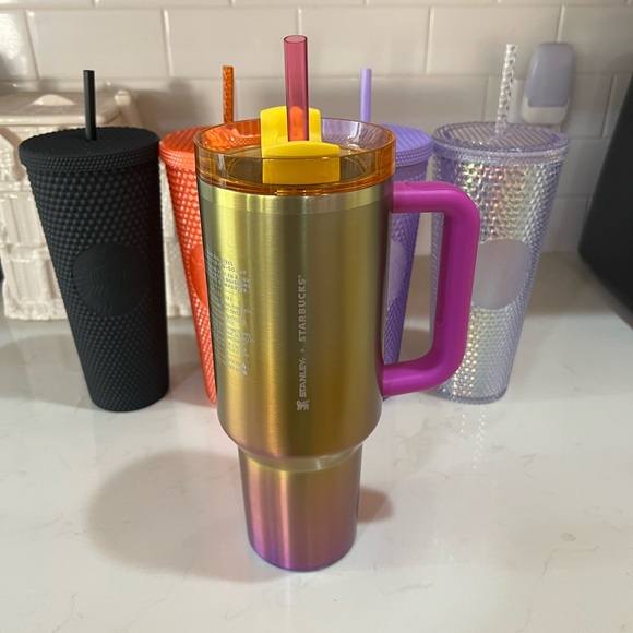 5 Starbucks tumblers